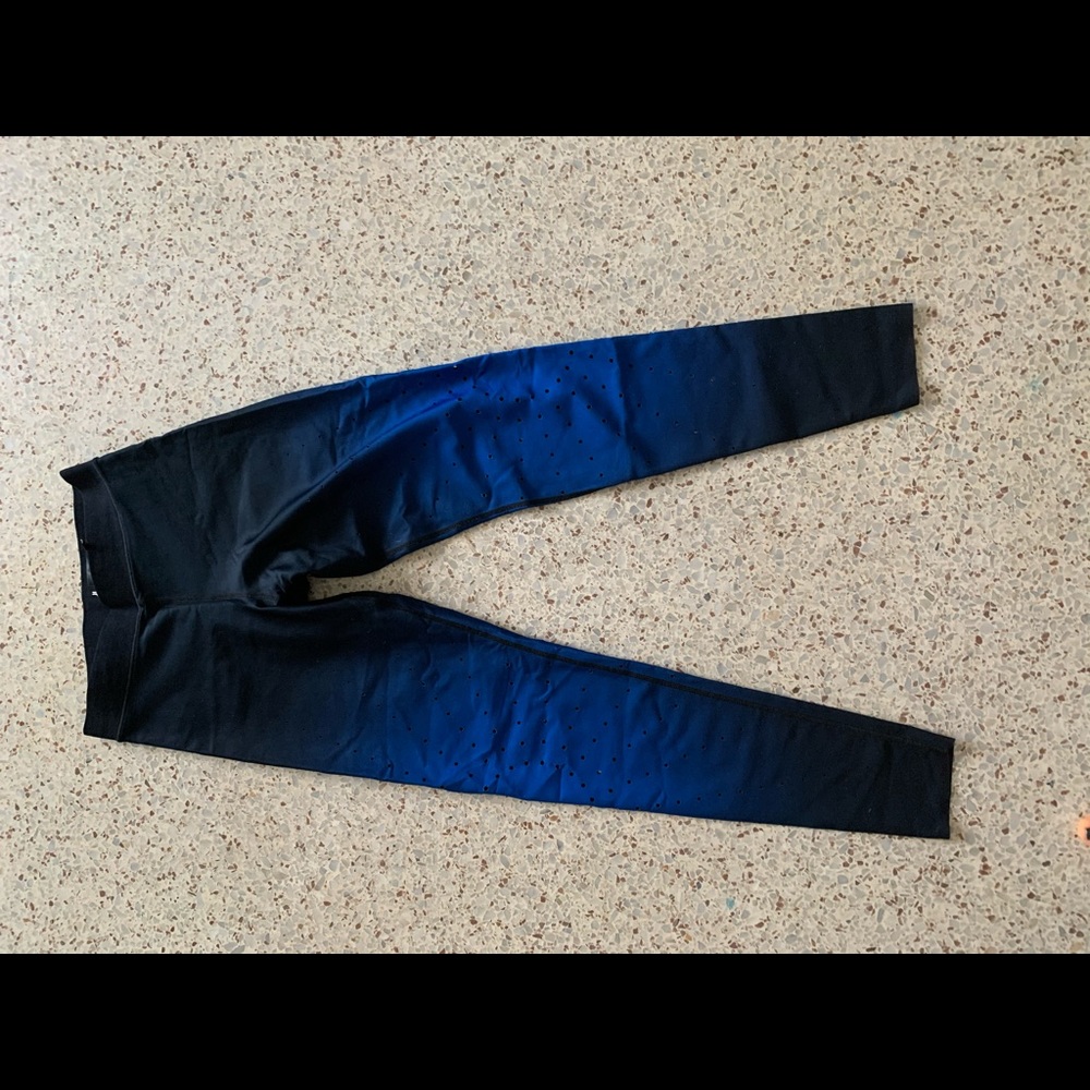 Ultracor blue dip dye leggings